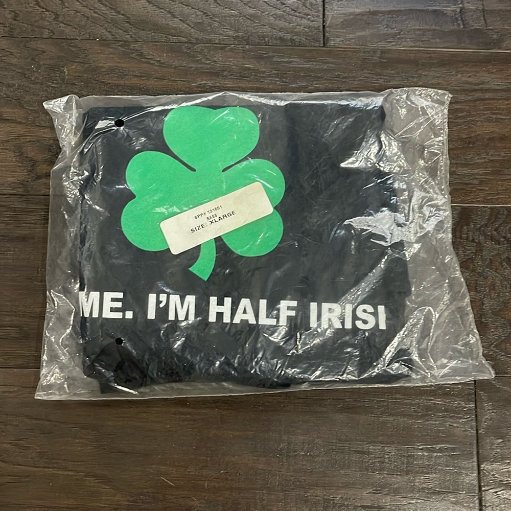 Kiss Me. I’m Half Irish. XL Men’s T-Shirt St Patty’s Day NEW
